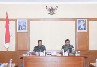 Dankoharmatau Marsda TNI Eddy Supriyono saat exit brefieng, Senin (19/12)