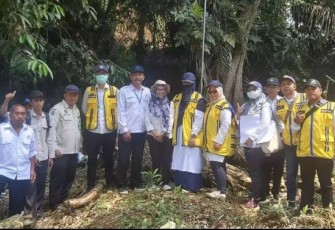 Foto bersama tim Rekomtek BBWS Brantas, usai tinjau lapangan.