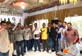 Silaturahmi H Aswandi SE Bersama Beberapa Awak Media dan Masyarakat di Kabupaten Pasaman