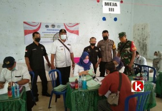 Penyerahan Sertipikat PTSL di Desa Sidomulyo, Kecamatan Bakung, Kabupaten Blitar Tahun 2022 (foto : Klikwarta.com)