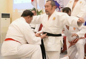 Sahat saat Dapat Kehormatan Sabuk Hitam DAN III dari Institute Jujitsu Indonesia