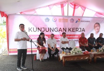 Kepala Staf Kepresidenan RepubIik Indonesia, Jenderal TNI (Purn) Dr. H. Moeldoko, S.I.Psaat memberikan sambutan