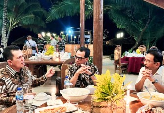 Gubernur Ansar saat di Tanjungpinang, Senin (13/6).