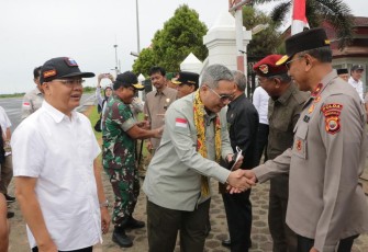 Wakapolda dampingi Gubernur Bengkulu saat Sambut Kunjungan Wamentan Harvick