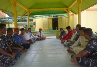 Yonmarhanlan IV saat Gelar Doa Bersama Menyambut HUT Ke -77 TNI AL