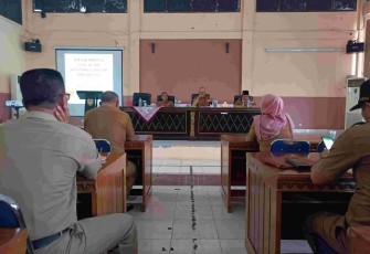 Rapat koordinasi bersama seluruh OPD yang dipimpin oleh Bupati Bengkulu Selatan Gusnan Mulyadi S.E M.M yang dilaksanakan di Gedung Pola Bappeda Litbang, Selasa (7/6/2022).