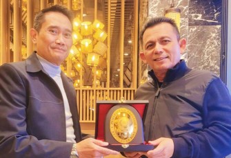 Konjen Imam Asy’ari saat bersama Gubernur Kepri Ansar Ahmad