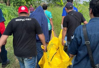Polsek Balaraja Polresta Tangerang saat Evakuasi Jenazah