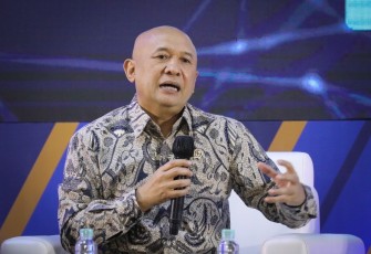 MenKopUKM Teten Masduki pada acara Panel Diskusi Kadin Indonesia bertema Rantai Nilai dan Ekosistem UMKM di Jakarta, Senin (3/10).