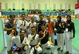 Atlet Taekwondo Polda Bengkulu saat foto bersama