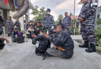 TNI AL Tangkap Kapal Pembawa 56 PMI Ilegal di Perairan Tanjung Balai Asahan