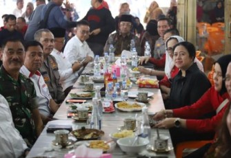 Kunjungi Pontianak Puan Maharani Cicip Mie Ayam dan Lontong Sayur