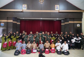 Danrem 121/ABW Berikan Jam Komandan Kepada Seluruh Prajurit dan PNS Jajaran 