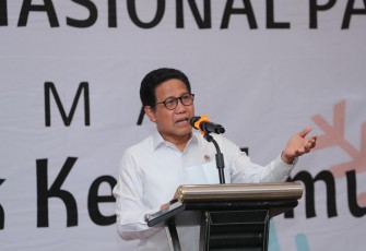 Menteri Desa Pembangunan Daerah Tertinggal dan Transmigrasi Abdul Halim dalam Rapat Pimpinan Nasional Perhimpunan Anak Transmigran Indonesia (PATRI) di Jakarta, Senin (11/12/2023) 