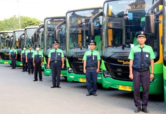 Sopir Angkot Siap Gagalkan Bus Transjatim Koridor II