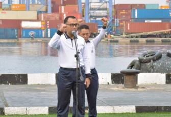Kepala Staf Kolinlamil Laksma TNI Mochammad Riza  