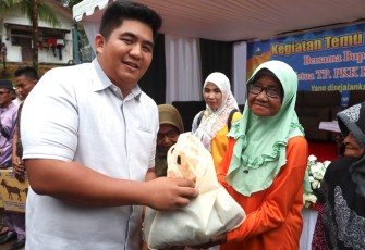 Bupati Roby Kurniawan 