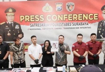 Konferensi Pers Polrestabes Surabaya 