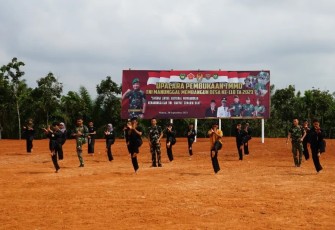 Anggota Satgas TMMD 118 Ikuti Latihan PSHT