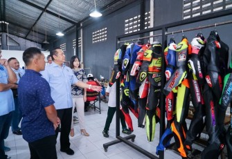 Bamsoet saat mengunjungi Hendriansyah Speed Shop di Yogyakarta, Minggu (27/8/23).