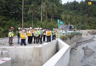 Kementerian Pekerjaan Umum dan Perumahan Rakyat (PUPR) melalui Balai Wilayah Sungai (BWS) Sulawesi III Palu Tengah melakukan penanganan di tiga sungai yakni Sungai Palu, Sungai Kawatuna, dan Sungau Ngia