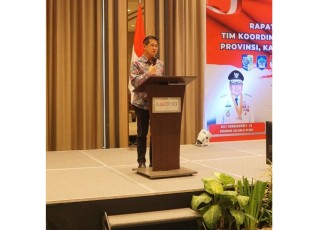 Wawali Hengky Honandar Hadiri Rapat Koordinasi Dan Evaluasi Penanggulangan Kemiskinan