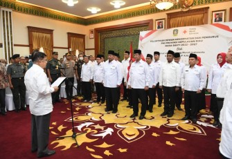 Ketua Dewan Kehormatan dan Pengurus PMI Kepri Dilantik Jusuf Kalla 