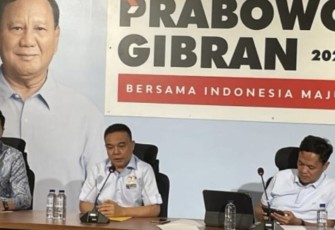 Ketua Koordinator Strategis TKN Prabowo Gibran Sufmi Dasco Ahmad daam konferensi pers di Media Center TKN Prabowo-Gibran, Jakarta Selatan, Kamis (30/11/23).