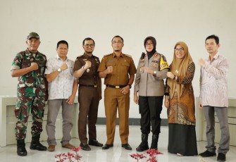 Pj. Wali Kota Payakumbuh, Rida Ananda menghadiri acara Siaga Pengawasan Satu Tahun Menuju Pemilu 2024.