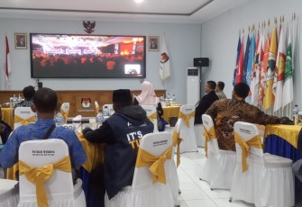 Acara nonton bareng Debat Kedua Cawapres 2024, di Aula Kantor KPU Karanganyar, Jumat (22/12/2023) malam.
