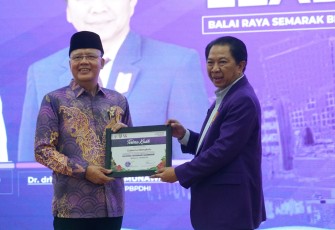 Gubernur Rohidin Dorong Perkuat Profesi Dokter Hewan di Pusat