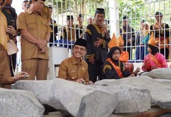 Bupati Limapuluh Kota Safaruddin menghadiri undangan temu ramah dengan Niniak Mamak Nagari Talang Anau, di Balai Adat Nagari Talang Anau.