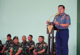 Panglima TNI Laksamana TNI Yudo Margono saat Kunjungi Markas Divif 2 Kostrad