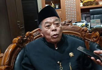 Ketua DPRD Jawa Timur Kusnadi