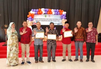 Wakil Bupati Natuna Rodhial Huda saat Hadiri Puncak Peringatan Hari Anak Nasional Ke-39, di gedung Sri Srindit, Ranai, Sabtu, 22 Juli 2023.