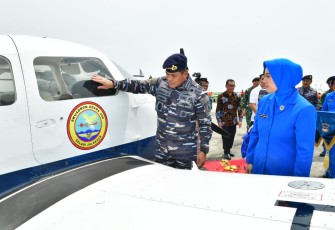 Kasal Laksamana TNI Muhammad Ali saat peresmian operasional alutsista baru di Puspenerbal Juanda Surabaya, Kamis (19/1)