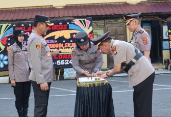 Kapolrestabes Makassar Kombes Pol Budi Haryanto saat sertijab personel