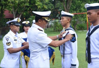 Danpusdikpel Kolonel Laut (P) I Nyoman Surya 