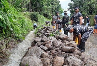 Tanah longsor di Minahasa Utara 