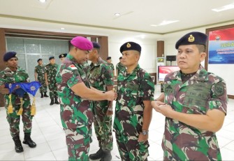 Danlantamal XI Brigjen TNI (Mar) Gatot Mardiyono saat pimpin sertijab 