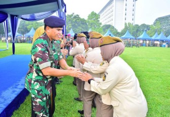 Kasal Laksamana TNI Muhammad Ali saat halal bihalal di Mabesal, Selasa (2/5)