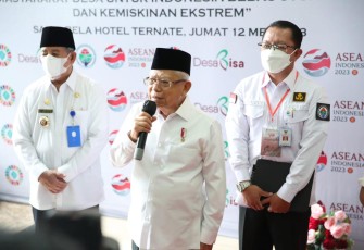 Wakil Presiden Republik Indonesia, Ma’ruf Amin hadir memberikan arahan dalam rapat penguatan pembangunan dan pemberdayaan masyarakat desa menuju Indonesia bebas stunting dan Kemiskinan ekstrem, Jumat (12/5/2023).