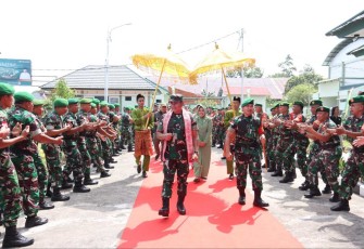 Pangdam XII/Tpr Mayjen TNI Iwan Setiawan Kunjungi Kodim Sambas