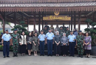 Joglo Makoharmatau Bandung, Jum'at (4/8)