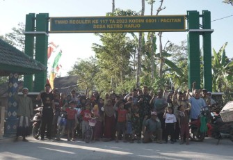 Pelepasan kepulangan satgas TMMD ke 117 Kodim 0801/Pacitan, Jum'at (11/8)