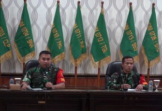 Danrem 071 Wijayakusuma Kolonel Czi Mohammad Andhy Kusuma saat memberikan pengarahan dalam Latgulbencal, Senin (14/8)