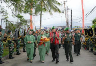 Penyambutan Pangdam XVI/Pattimura Mayjen TNI Syafrial di Makodam Pattimura, Kamis (24/8)