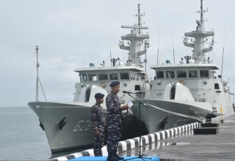 Pangkoarmada III Laksda TNI Rachmad Jayadi saat memberikan sambutan ucapan selamat Kapal Cepat Rudal terbaru jajaran Koarmada III, Jum'at (25/8)