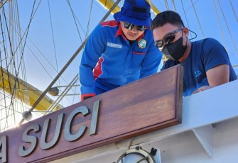 Perawatan Alutsista di KRI Bimasuci