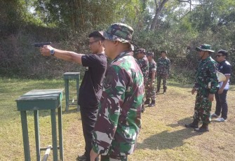 Latihan menembak bersama unsur Forkopimda Pacitan, Rabu (30/8)